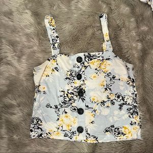 BP. Button detail crop tank